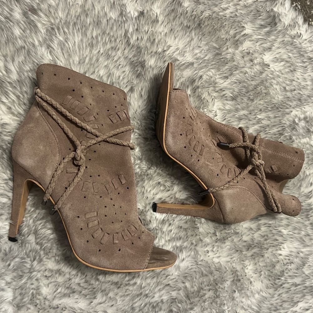 Dolce Vita "Hasel" Taupe Suede Ankle Bootie 7